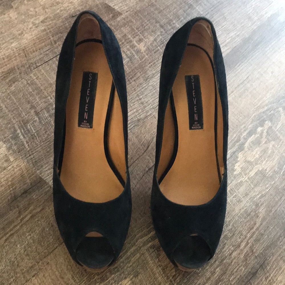 Steven Madden Suede Leather platform heels